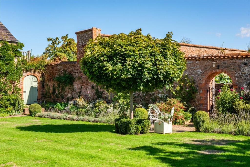 Walled Gardens