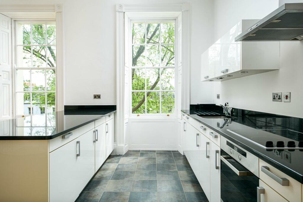 Kitchen_2.jpg