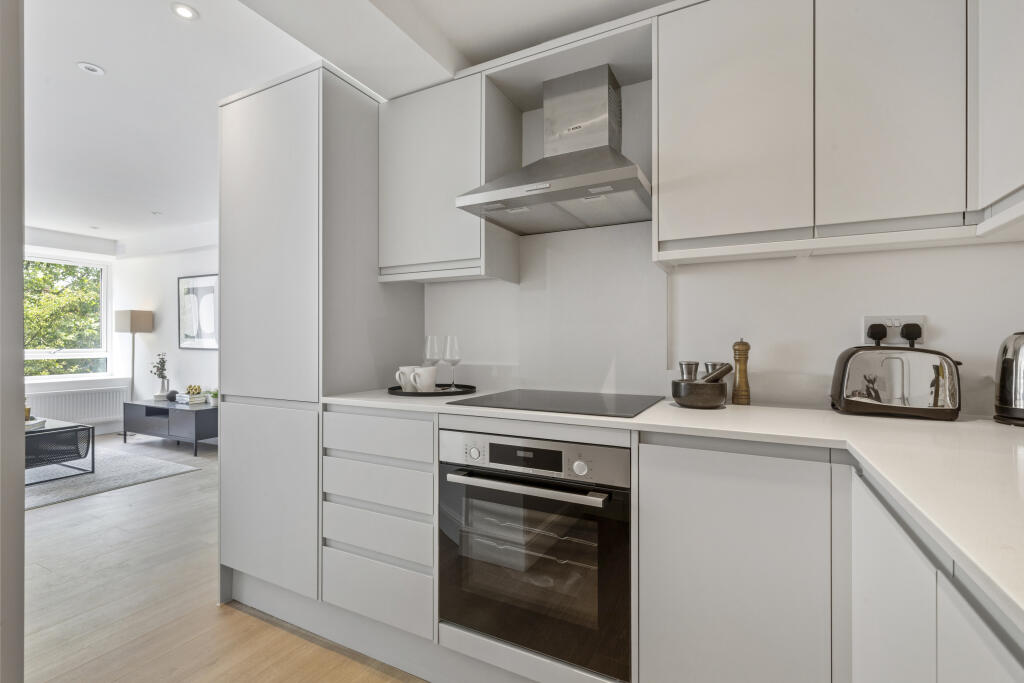 1-Bedroom Show Apartment