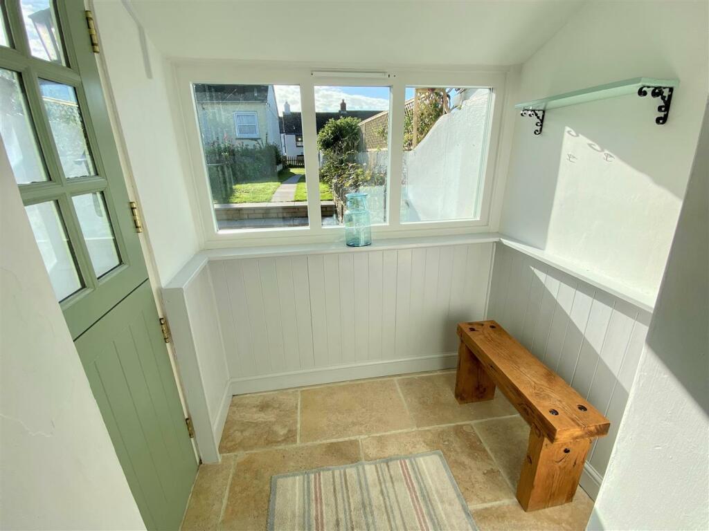 Sparrow Cottage Porch
