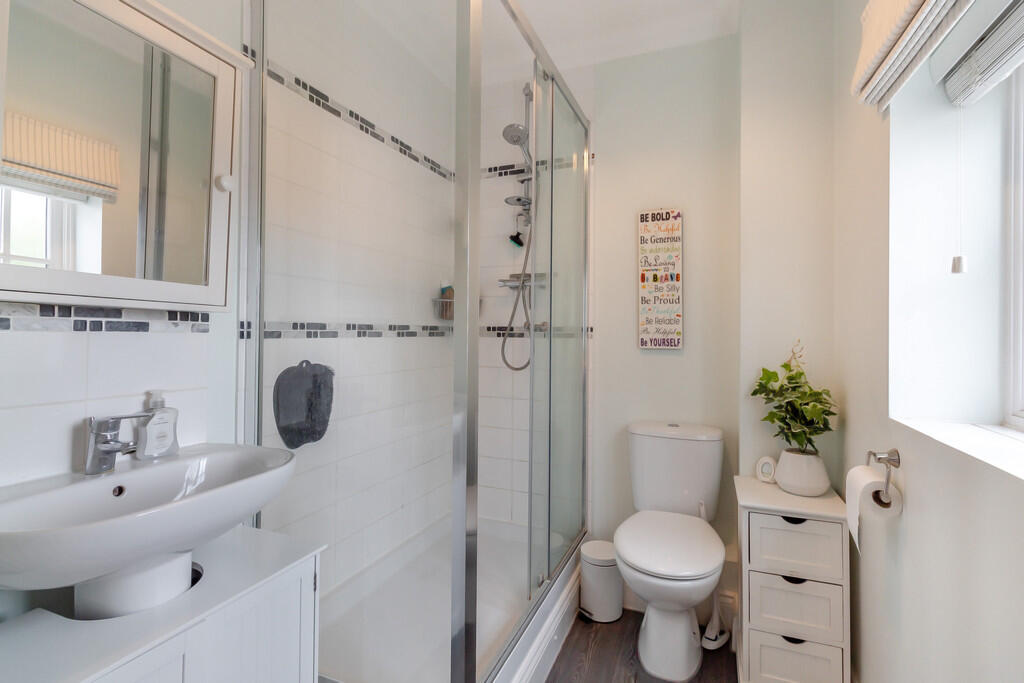 8659646-interior1...