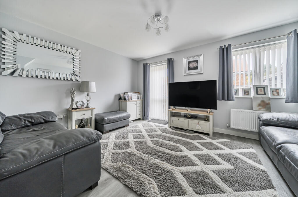 1364487-5-68ed20c...