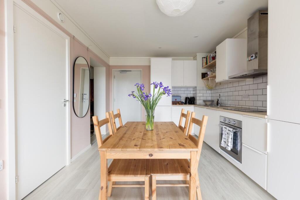 17 Snapdragon, Hazel Road, BS4-3.jpg