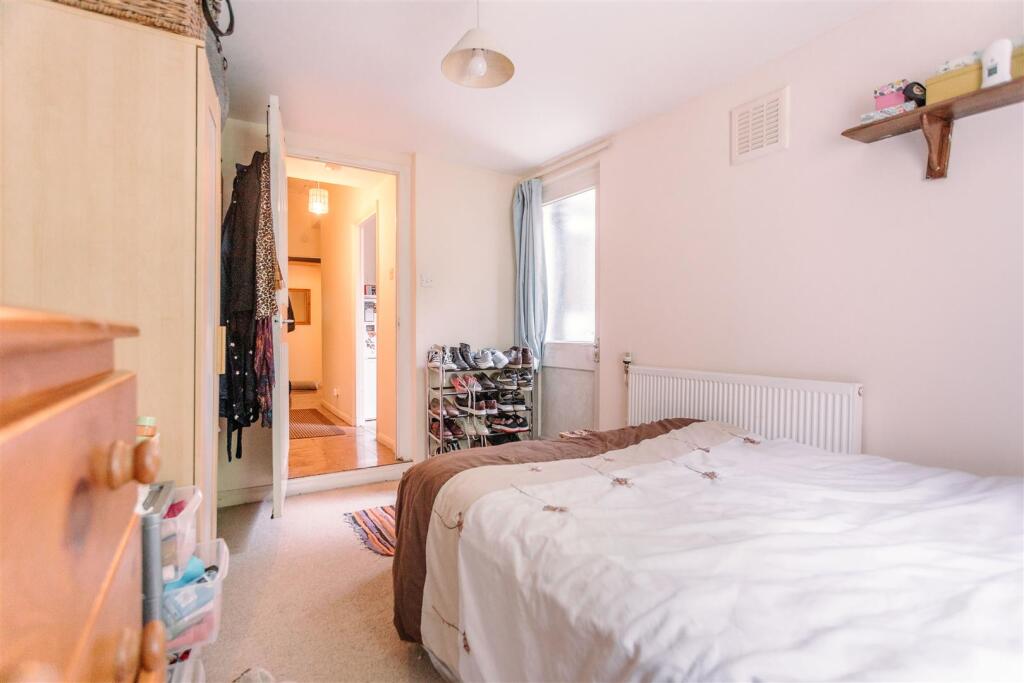 OO_evershot road_davies davies_13.jpg