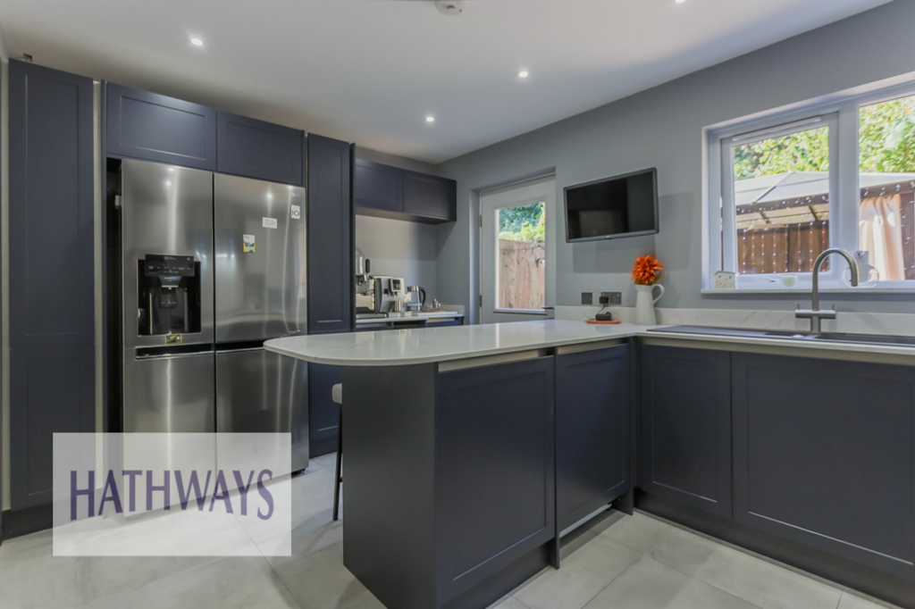 Fitted kitchen/diner