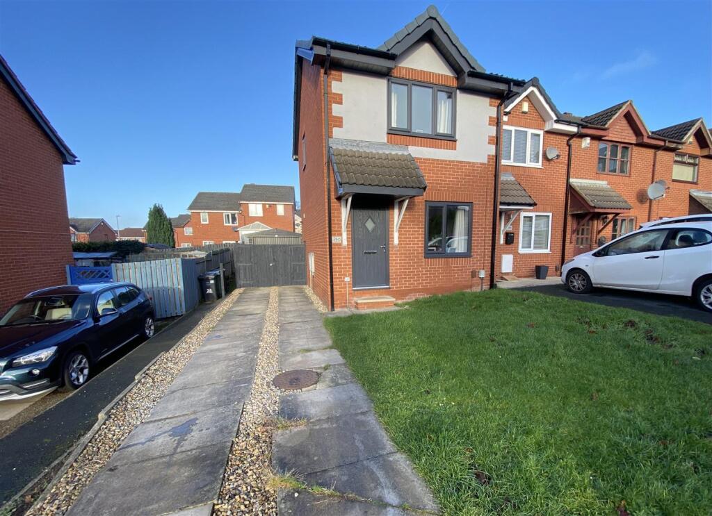 Bramleys Estate Agents - Maizebrook - Mirfield (23