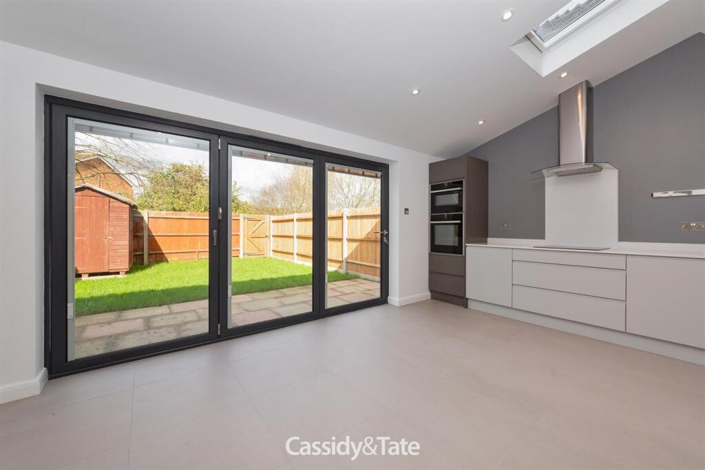26 Gladeside_24.jpg