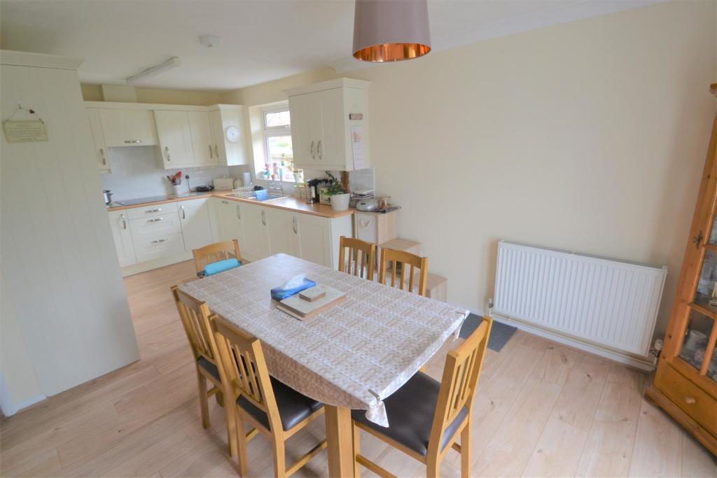 Kitchen &amp; Dining Area