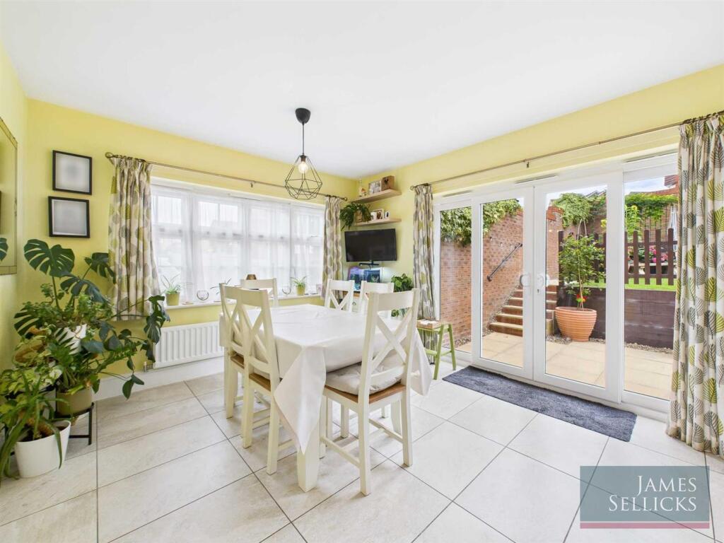 Open Plan Dining Kitchen