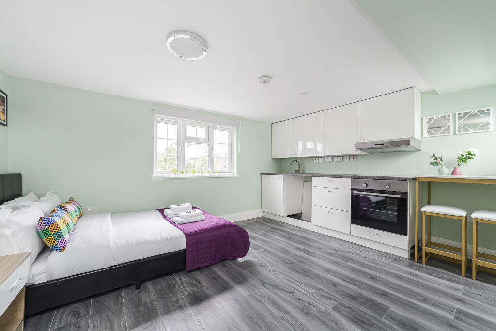 SF - Studio