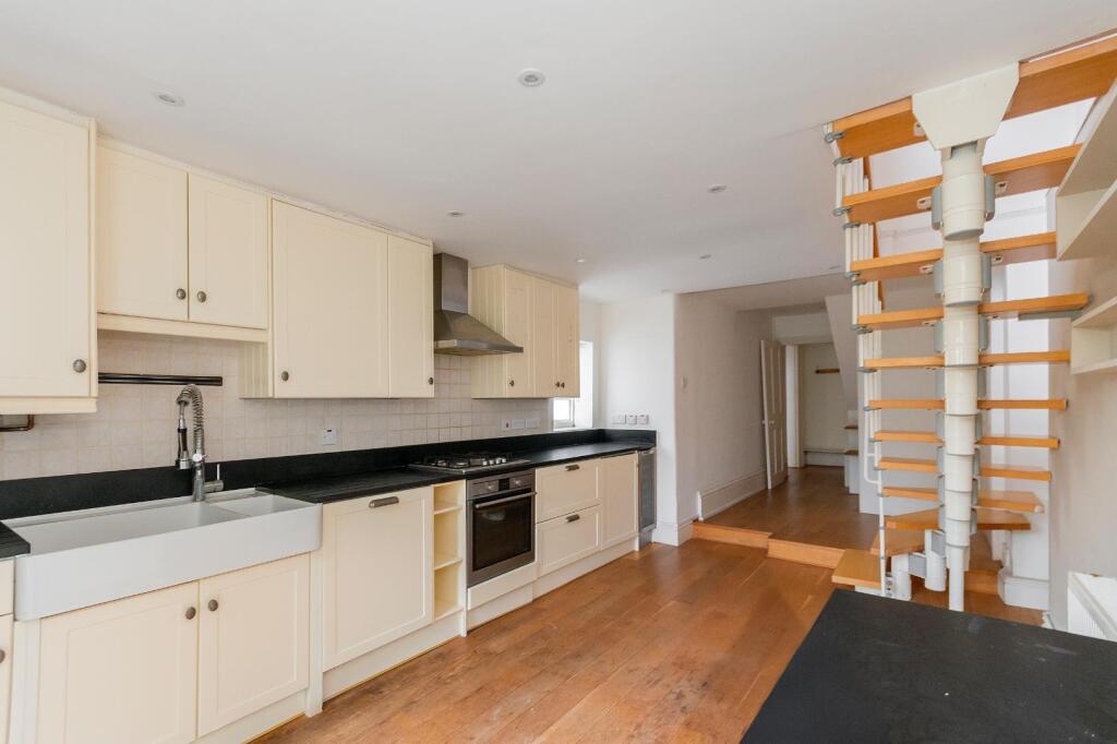 G2F5CPCN - Kitchen A.jpg