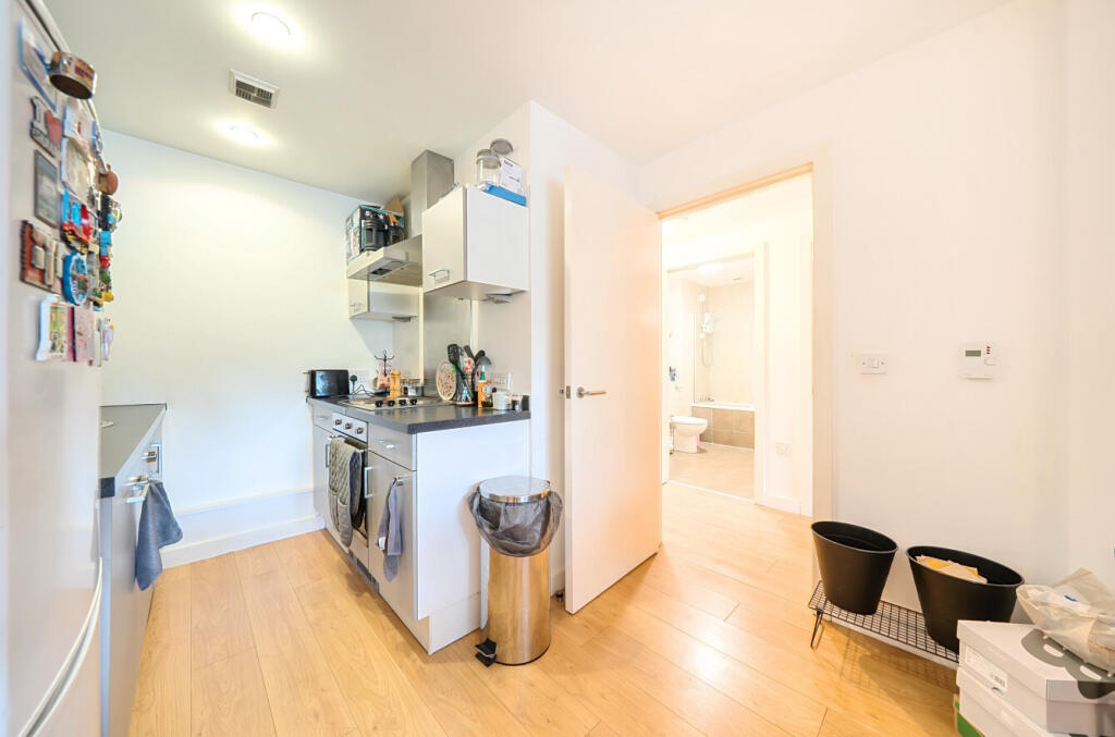 1336123-6-68a463a...