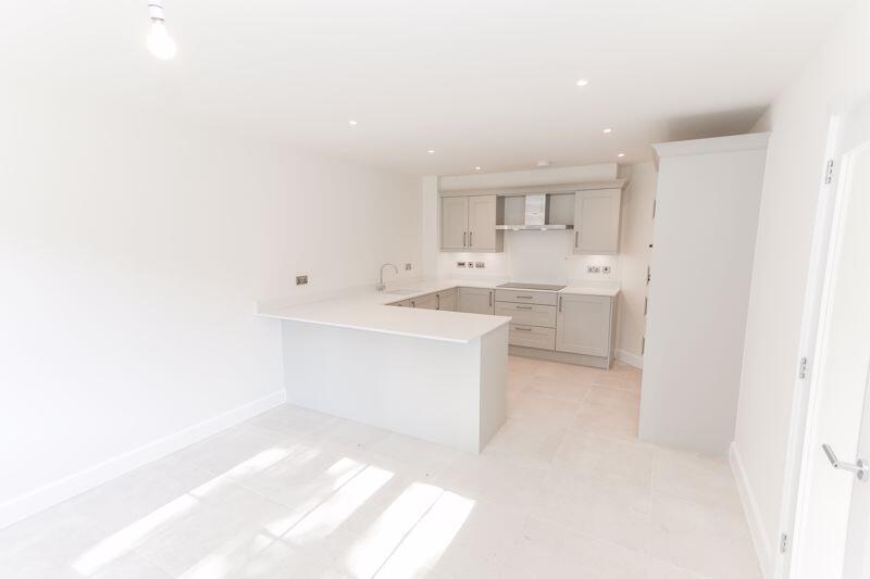 Kitchen/Dining Area