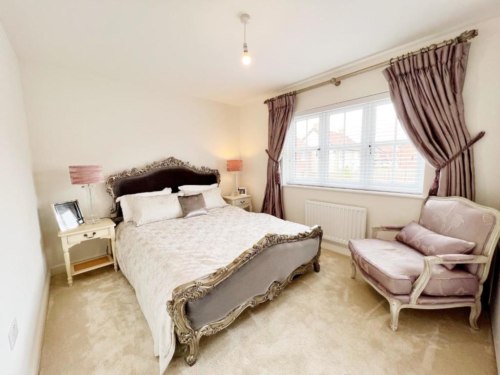 Bedroom 2.jpg