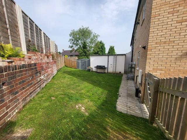 39 Griffiths Road Photo 12.jpg
