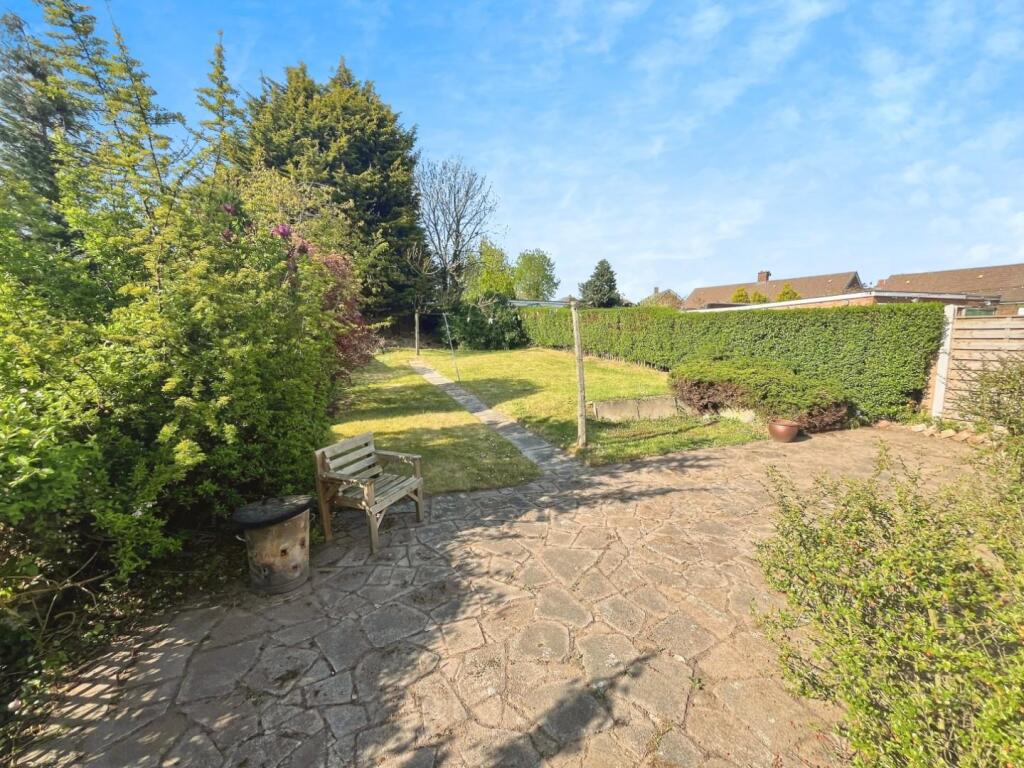 783130a2-Rear 20garden 201.jpg