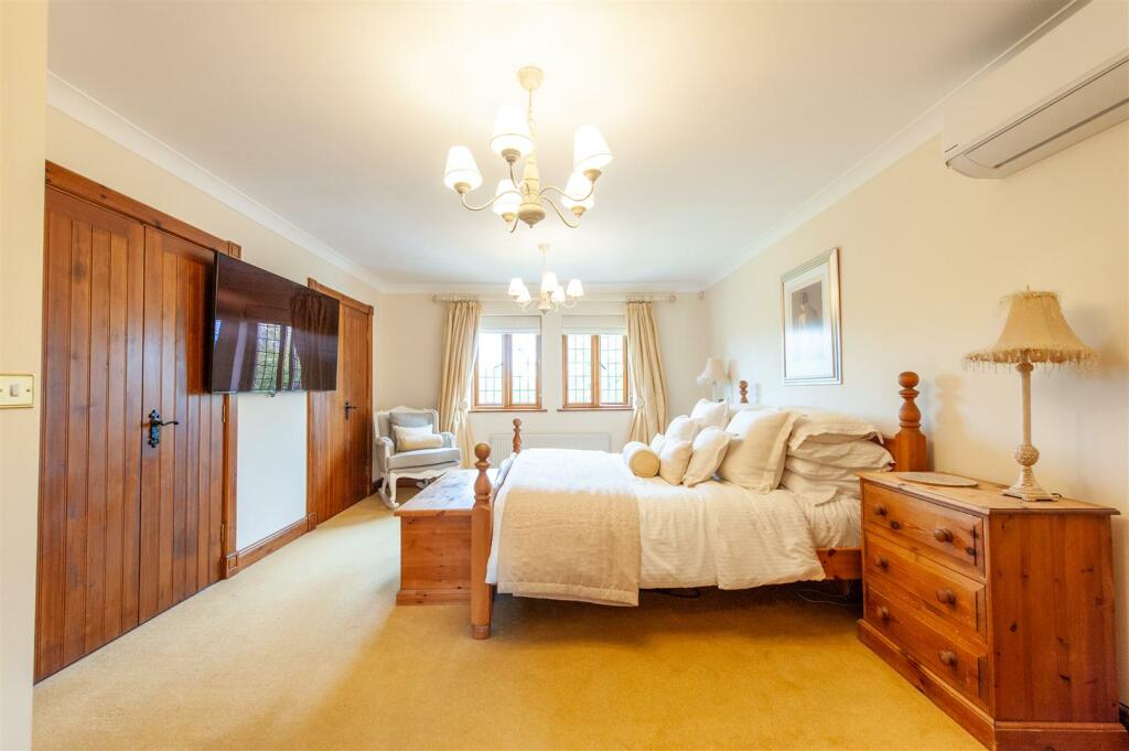 Principal Bedroom..jpg