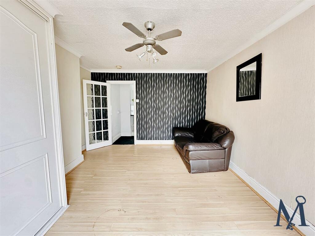 Lounge/Bedroom