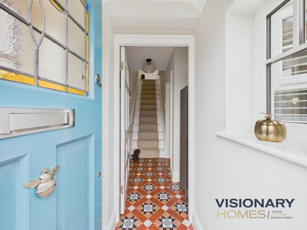 CAM03522G0-PR0220-STILL021