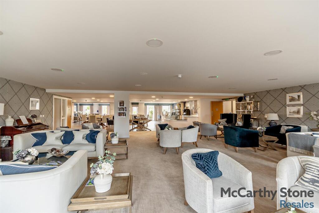 Homeowners Lounge