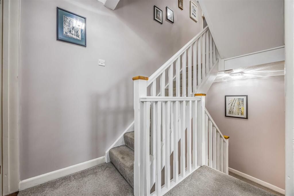 117 Old Rectory Road, Farlington-Small-PorticoMark