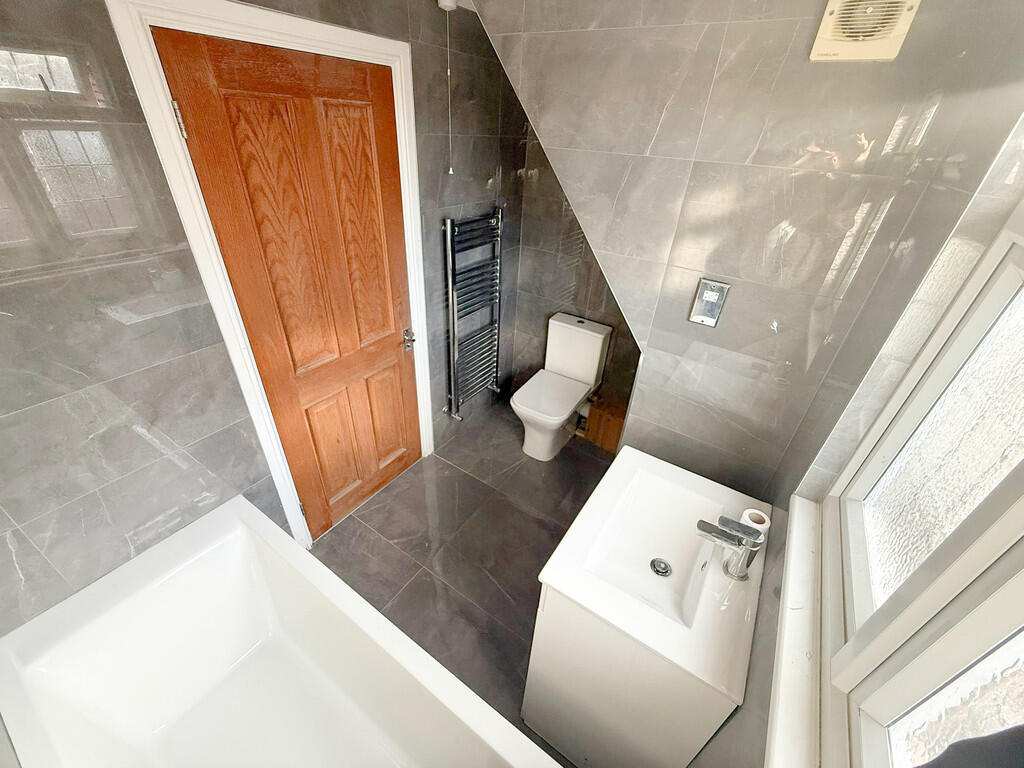 IMG-20250905-WA00...