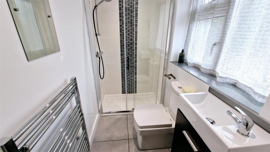 En Suite Shower Room
