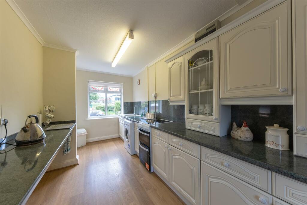 1 Edgewell Lane-004.jpg