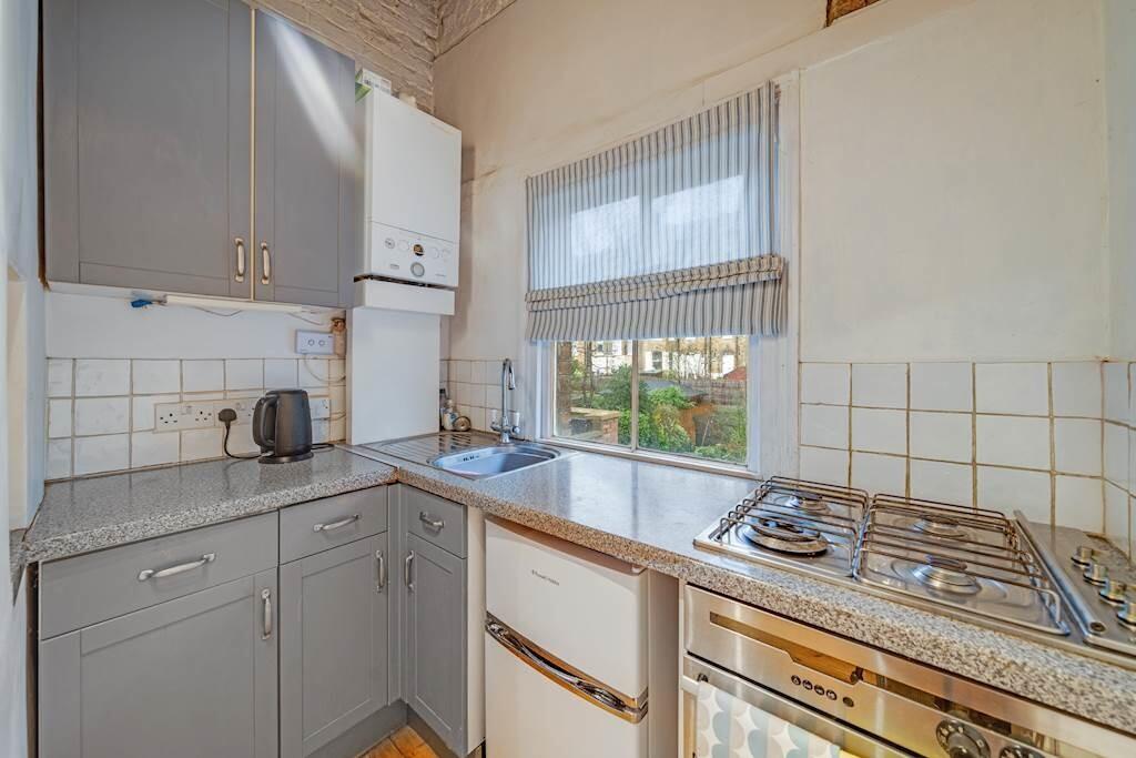 10-a52d81974 - HG...