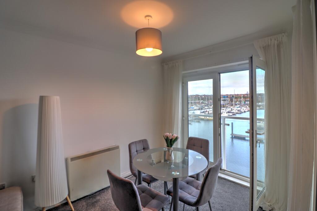 Dining area2