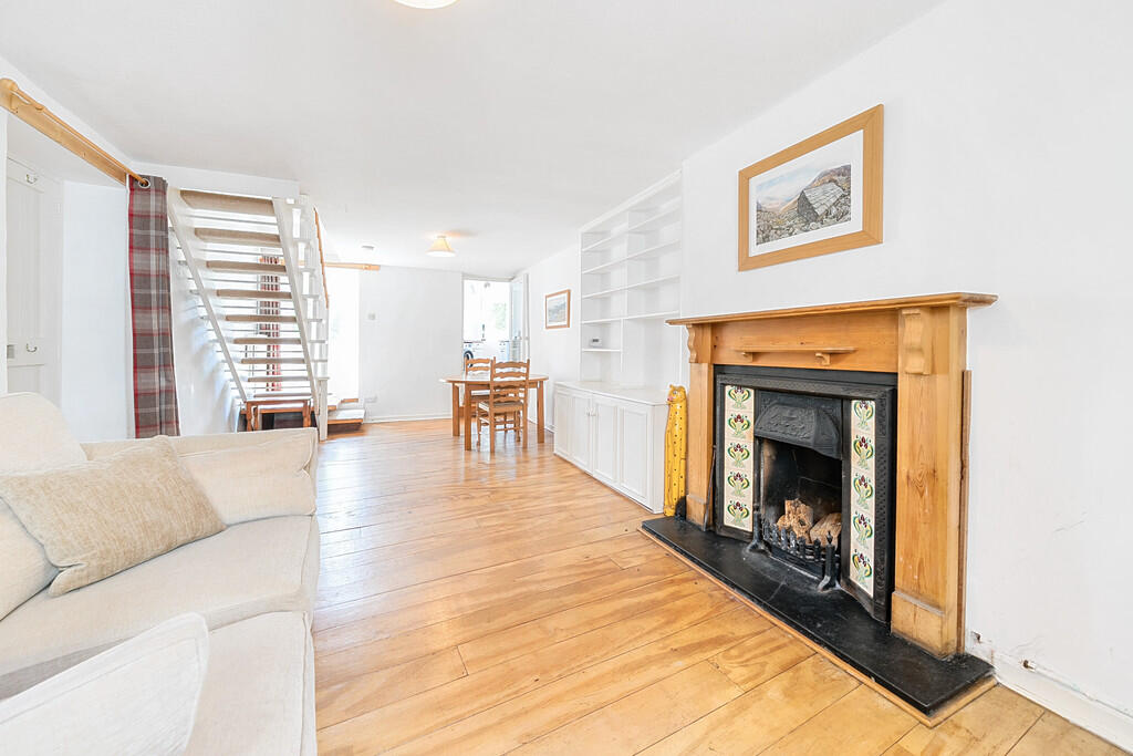 Living/Dining Roo...