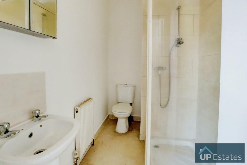 Bed One En-Suite