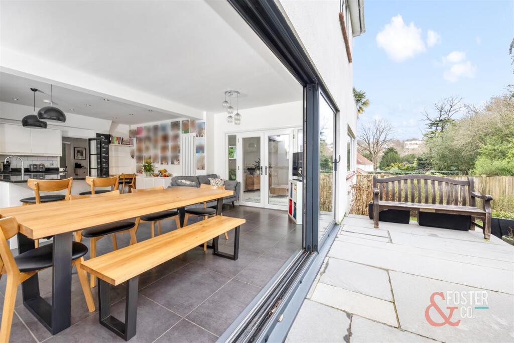 Cedars Gardens, 7-007.jpg