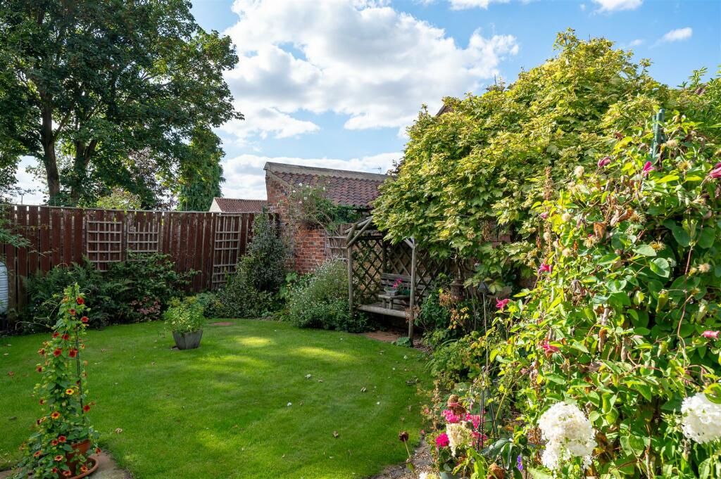 GARDEN