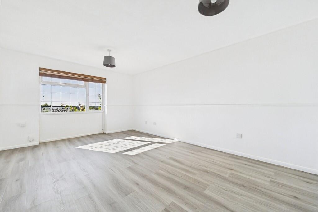 3d5752ee-CAM01085...