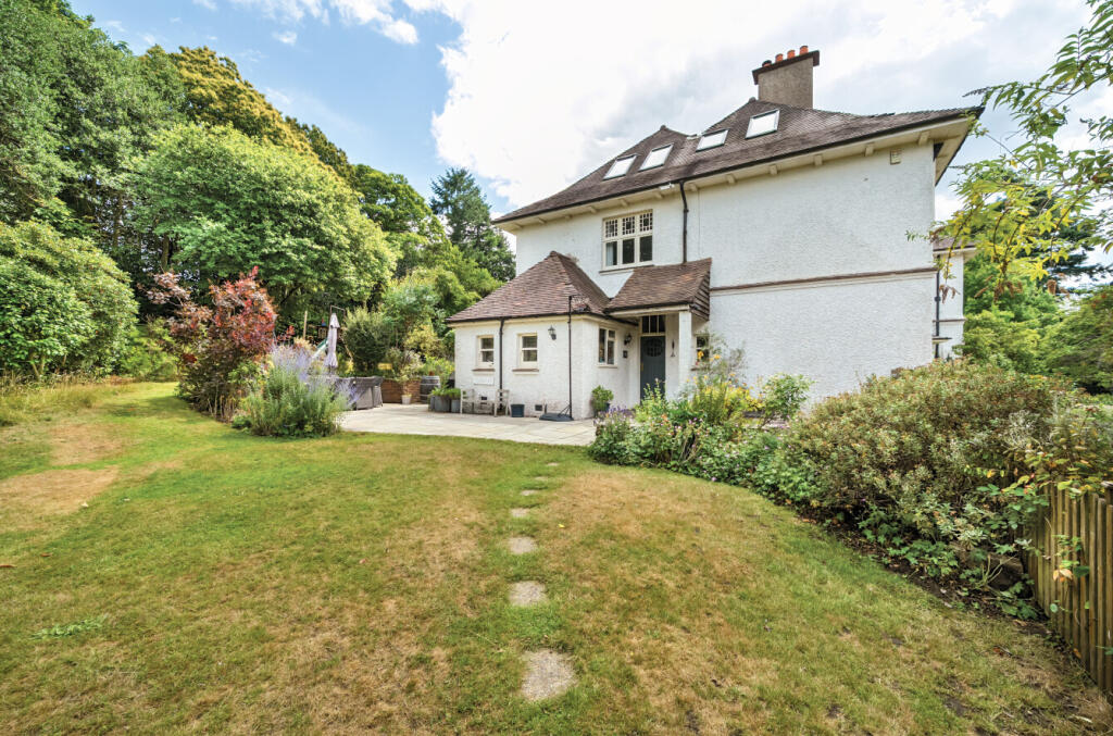 1321069-3-686bc84...