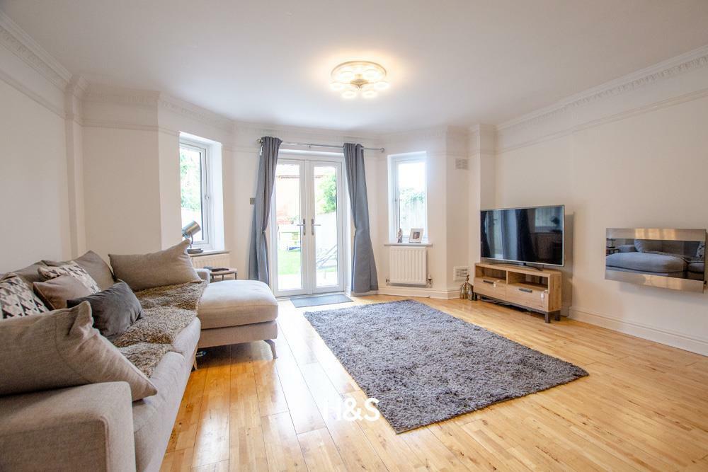 239 Hampton Lane - lounge.jpg