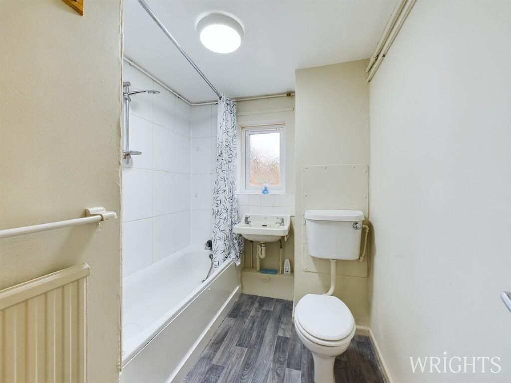 CAM02796G0-PR0284...