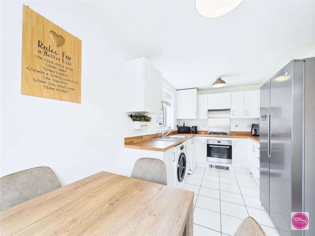 Oakway Drive, Woodville (14).jpg