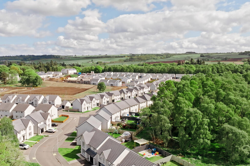 Ness Castle_DEV001532_ Drone Shots_24052023_09