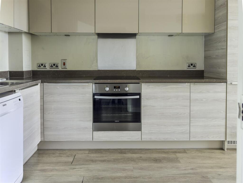 04 To Let 1 Bedroom Flat Croyron www.islingtonprop
