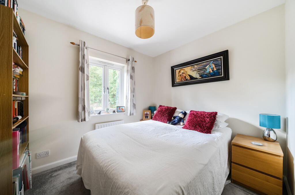 1328299-4-687e00d...