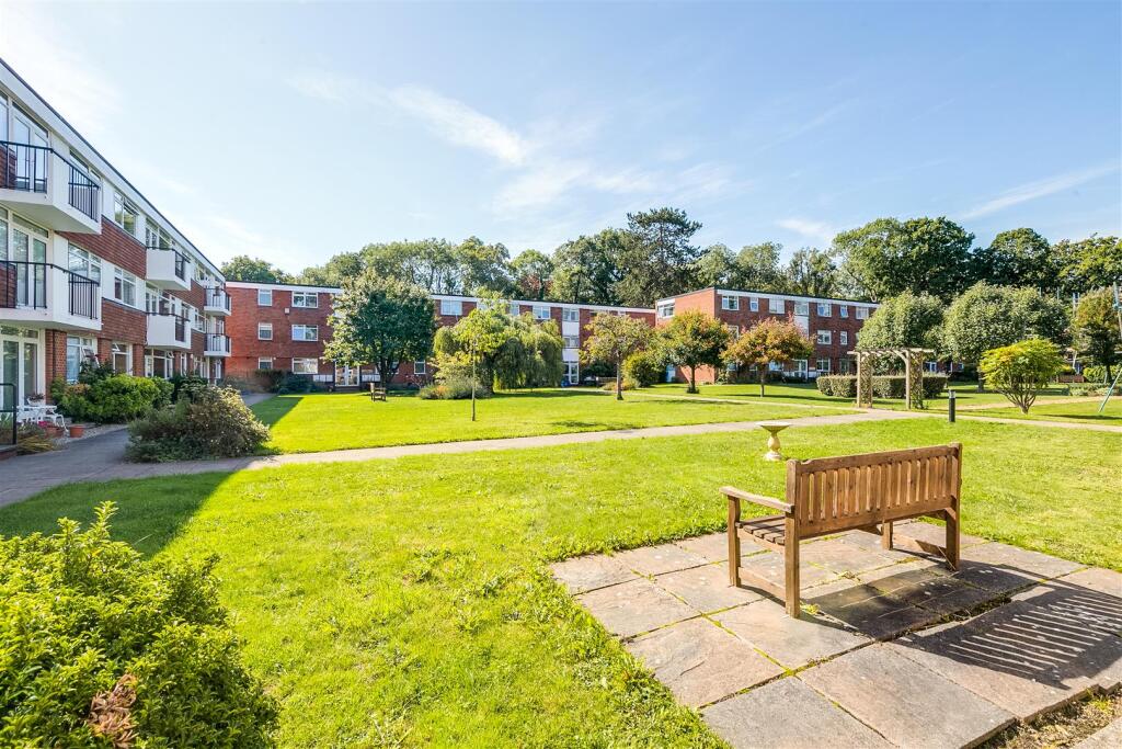 Sollershott Hall 44-6.jpg