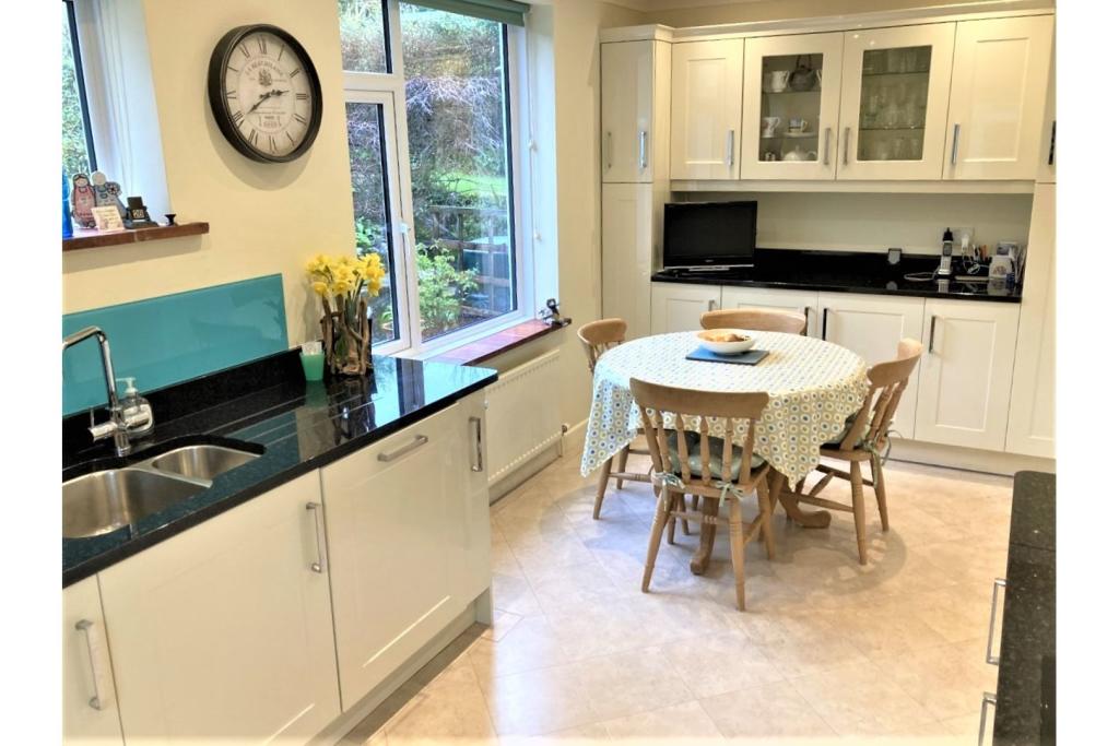 Kitchen/Breakfast