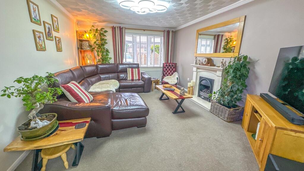 The Long Shoot - Image-6.jpg