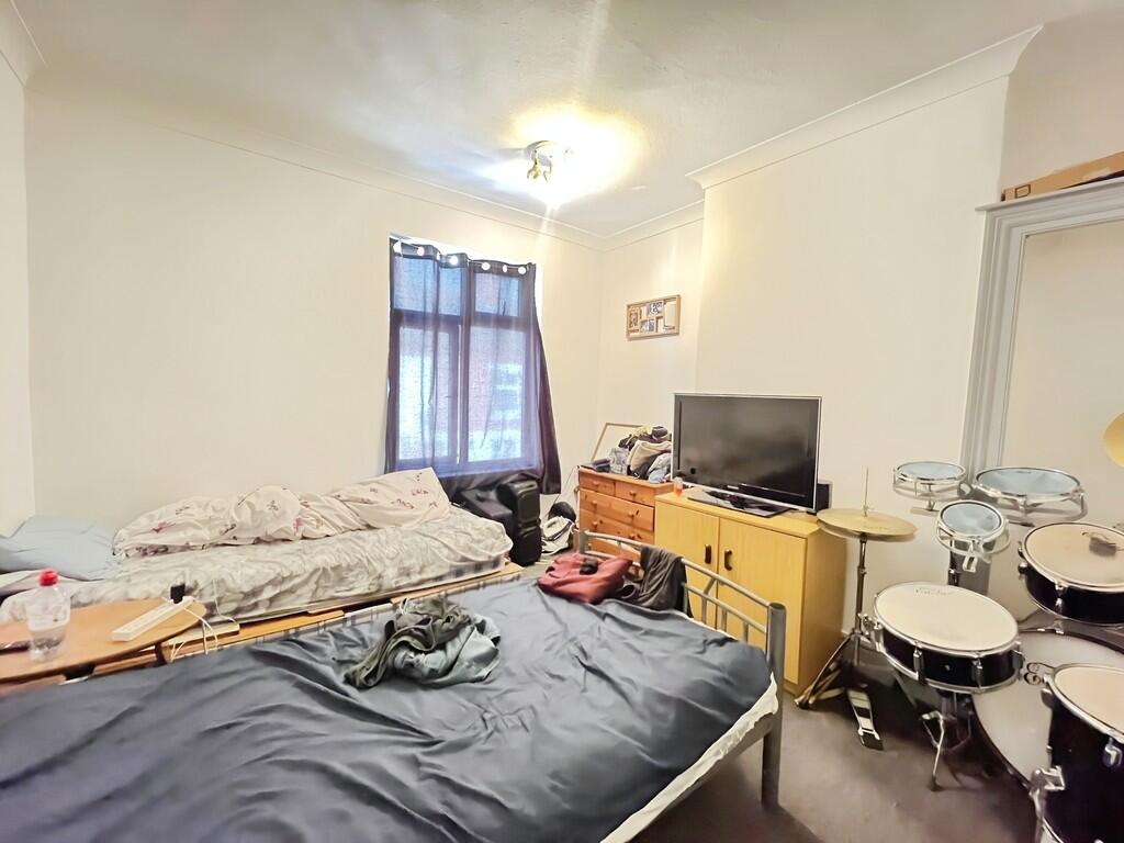 b411be31-WhatsApp...