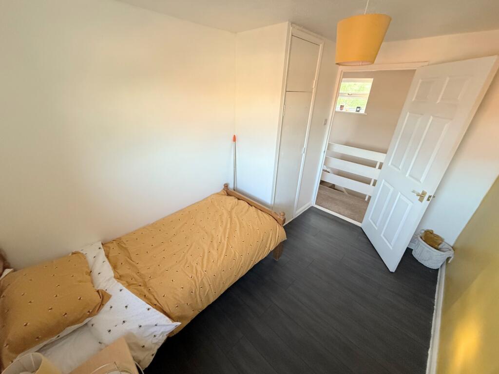 48CFAC3B-FB4A-4476-B33B-BB5D6FE07434