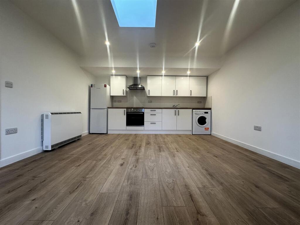 Kitchen .jpg