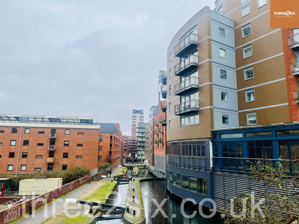 One-Bedroom Apartment in Islington Gates Complex