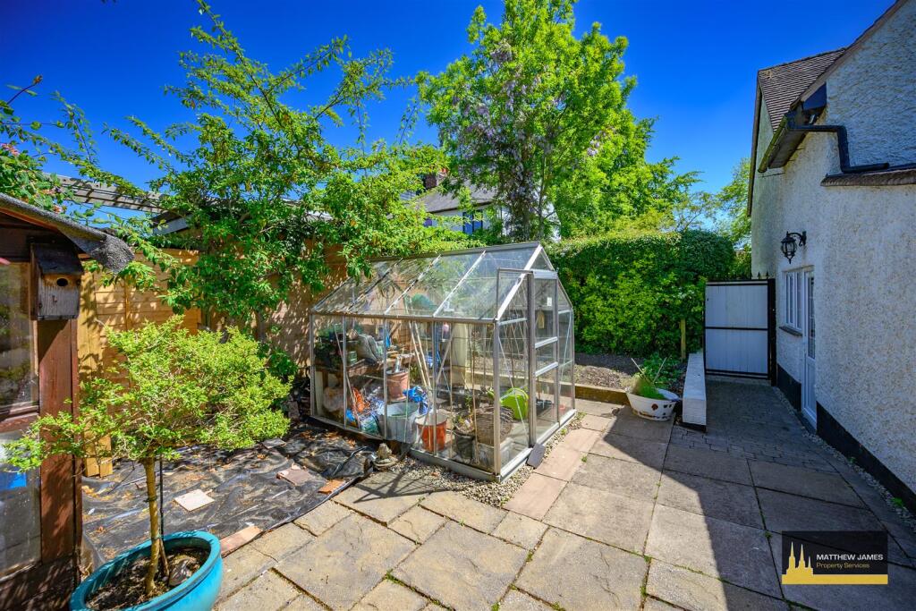 Brookside Cottage-52.jpg